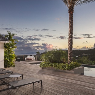 exterior-nightly-3-bel-air-track6