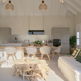 living-room-avee-track1