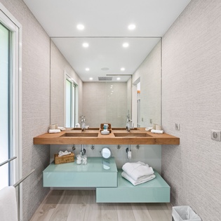 bathroom-2-oyono-track2