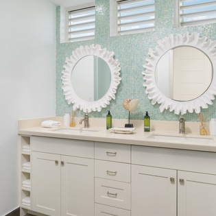 bedroom-5-twin-palms-track1