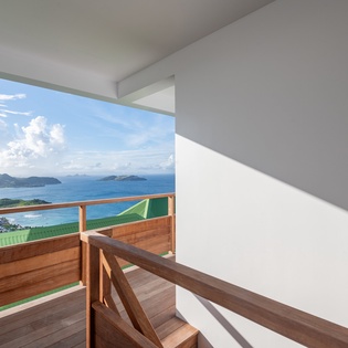 exterior-1-blue-diamond-track4