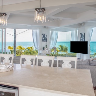 kitchen-pearl-east-at-the-pearls-track1