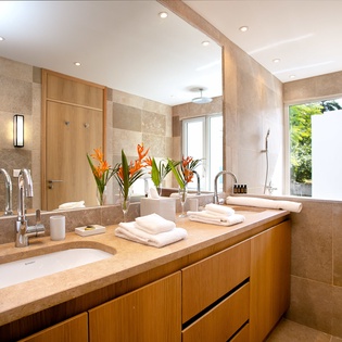 bathroom-5-la-hacienda-track12