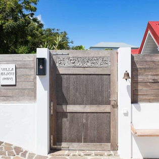 Exterior of WV HBV, Flamands, St. Barthelemy