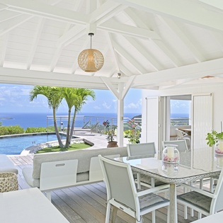 exterior-1-villa-marris-track6