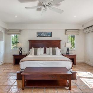 23-LaHacienda-Bedroom2