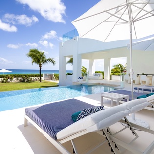 pool-the-beach-house-track1