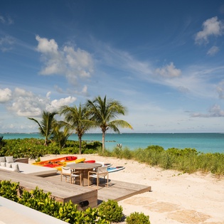 pool-beach-the-reserve-villa-1-track4