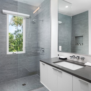 bedroom-2-turqouise-track1