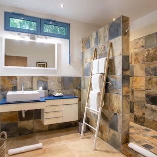 30-LesPalmiersBleus_Bathroom3