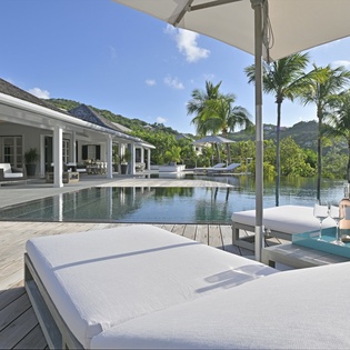 pool-silver-rainbow-track1