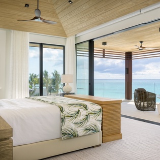 bedroom-5-footprints-track2