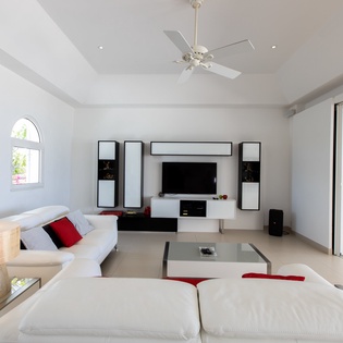 livingroom-1-villa-just-in-paradise-track1