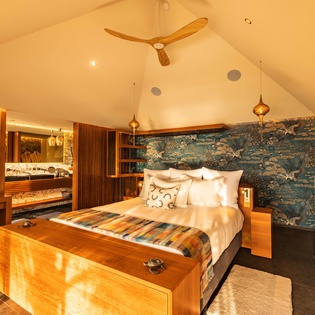 guest-bedroom-3-larimar-new-villa-track2