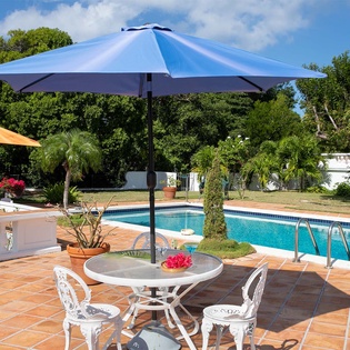 4-06-LesZephyrs-Pool