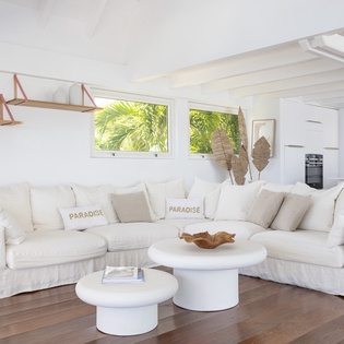 living-room-gaillac-track1