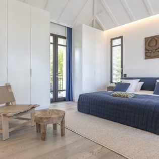 guest-bedroom5-roxane-track1