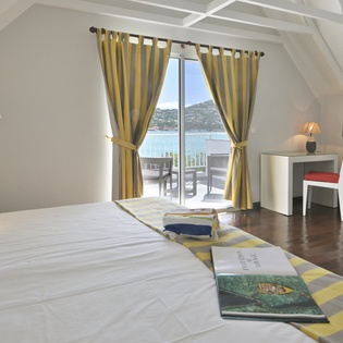 bedroom-1-les-sables-d-or-cap-frehel-track1