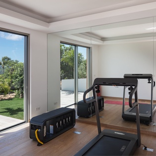 gym-room-bel-air-track1