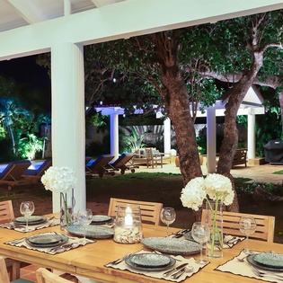 42-Jasper-Outdoordining-Night