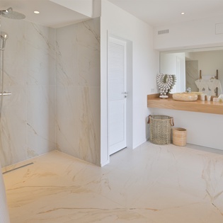 15.1-Coeur-de-Pirate-GuestBathroom4