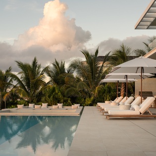 pool-beach-the-reserve-villa-1-track9