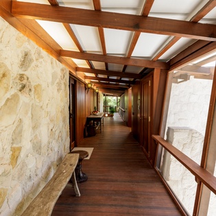 interior-1-the-catch-track4