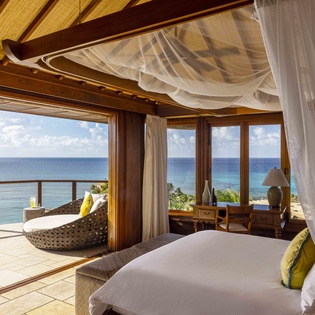 livingroom-4-great-house-track6