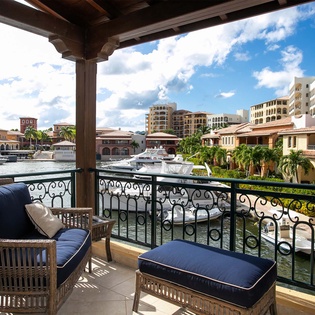 3-Marina360-Balcony