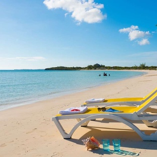 Beach at IE VBL, Ocean Pt/Taylors, Turks & Caicos