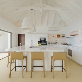 kitchen-the-view-track3
