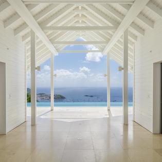 mudroom-entryway-the-view-track1