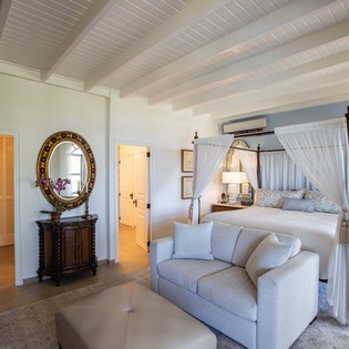 029-Master Bedroom