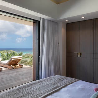 guest-bedroom-6-epicure-track1