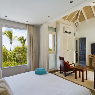 guest-bedroom2-arrow-marine-track2