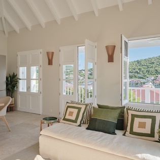 living-room-avee-track2