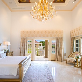 bedroom1-chateau-des-palmiers-track2