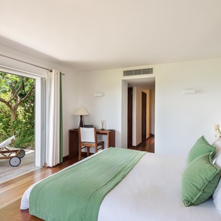 Guest Bedroom 3-Kyr-Track-2