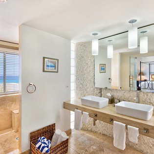 18-EtoiledeMer-Bathroom1