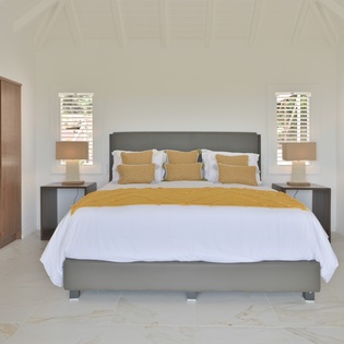 10.1-Coeur-de-Pirate-GuestBedroom2
