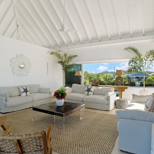 living-room-le-bleu-track2
