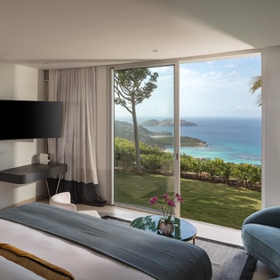 bungalow-guest-bedroom4-hvhh-track2