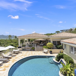 Exterior-Maison de Reve-Track-16