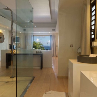 Bathroom at WV FLC, Lurin, St. Barthelemy