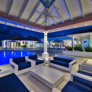 night-time-images-la-bella-casa-track5