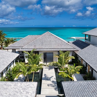 outside-view-footprints-track1