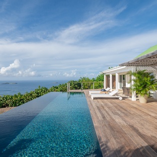 exterior-1-Blue Diamond-track3