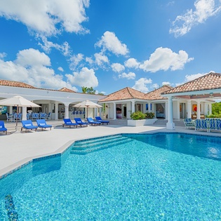 pool-la-bella-casa-track5