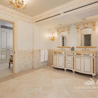 bedroom-1-chateau-des-palmiers-track3