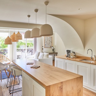 kitchen-la-paloma-track1